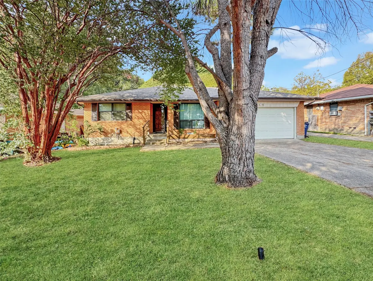 4331 Kolloch Drive, Dallas, TX 75216 - #1
