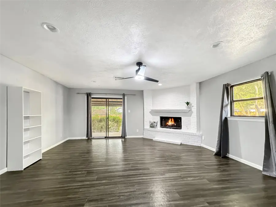 4331 Kolloch Drive, Dallas, TX 75216 - #3