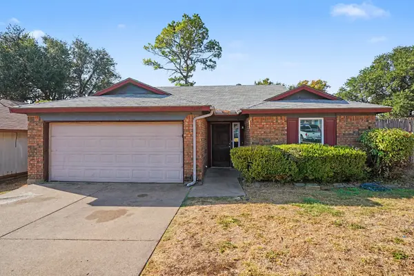 7500 Little Rock Lane, Fort Worth, TX 76120