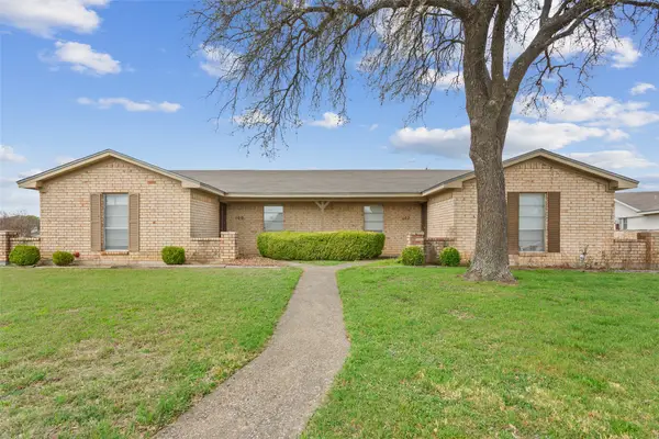 100 E Gruver Circle #102, Hewitt, TX 76643