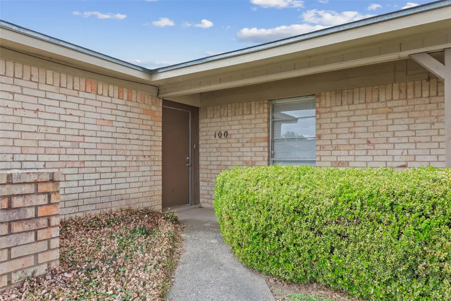 100 E Gruver Circle #102, Hewitt, TX 76643 - #2
