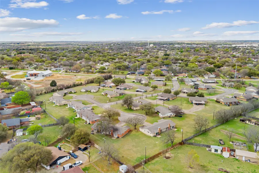 100 E Gruver Circle #102, Hewitt, TX 76643 - #3
