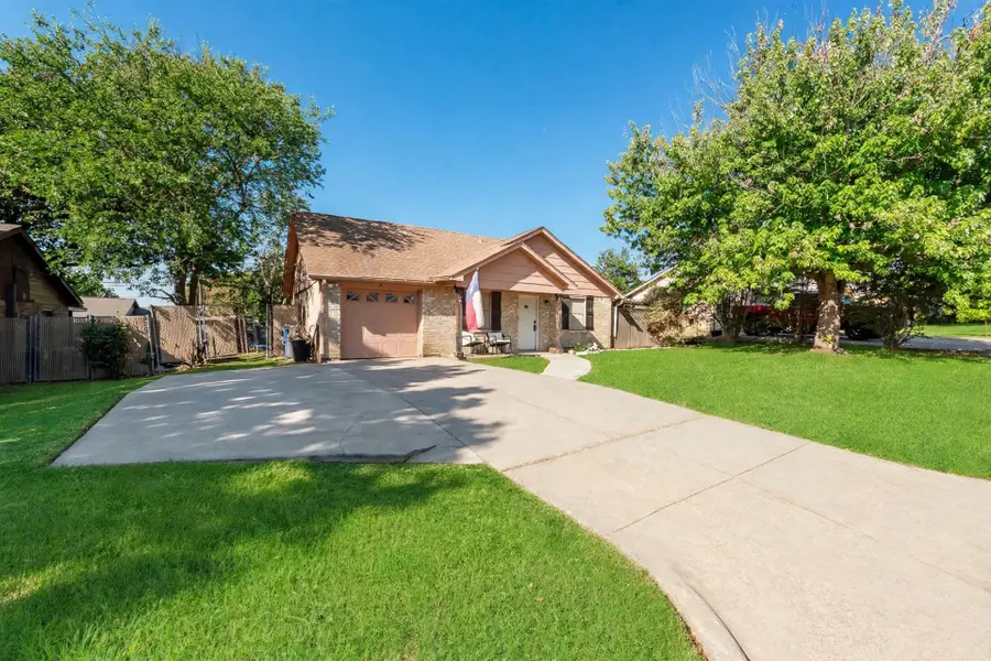 837 Blue Ridge Drive, Burleson, TX 76028 - #2