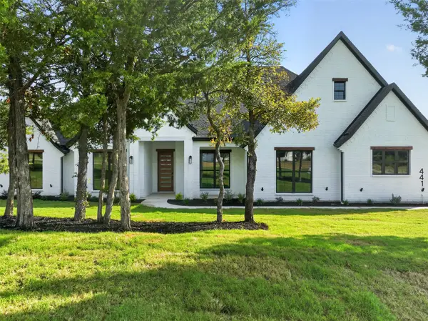 441 Silo Court, Waxahachie, TX 75167