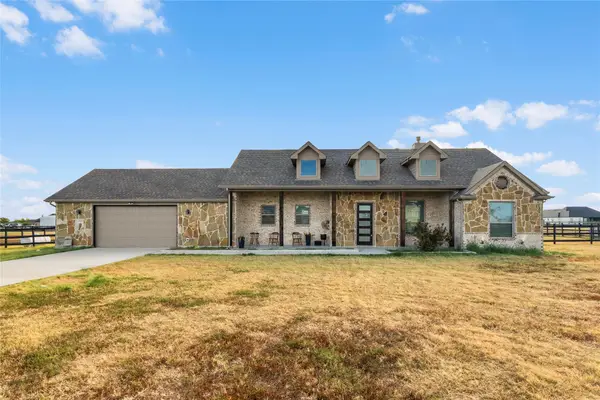 6028 Berry Ridge Lane, Joshua, TX 76058