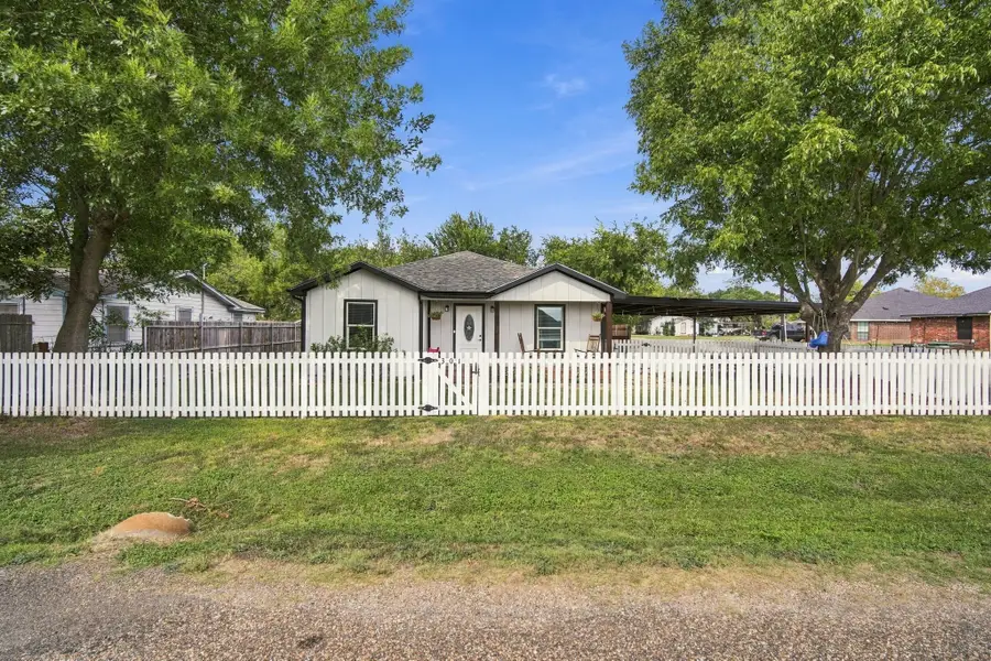 301 W 1st Street, Maypearl, TX 76064 - #2