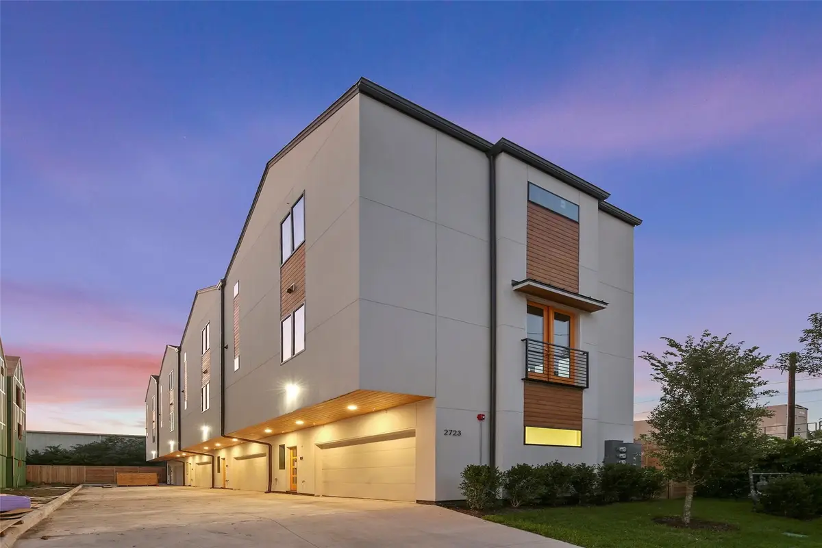 2723 Kimsey Drive #102, Dallas, TX 75235 - #1