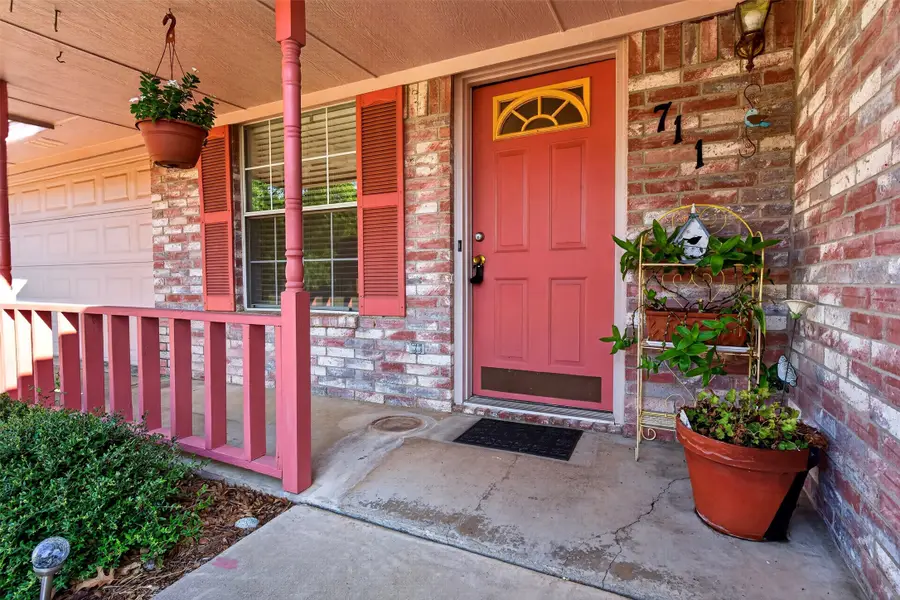 711 Plum Street, Joshua, TX 76058 - #2