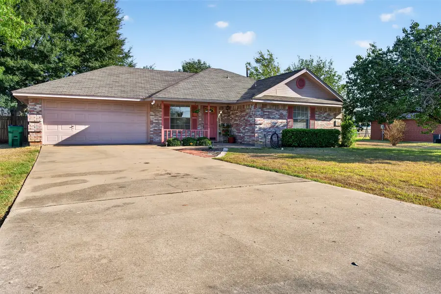 711 Plum Street, Joshua, TX 76058 - #3