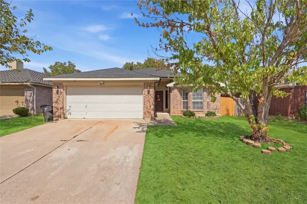 2332 Corral Drive, Fort Worth, TX 76133