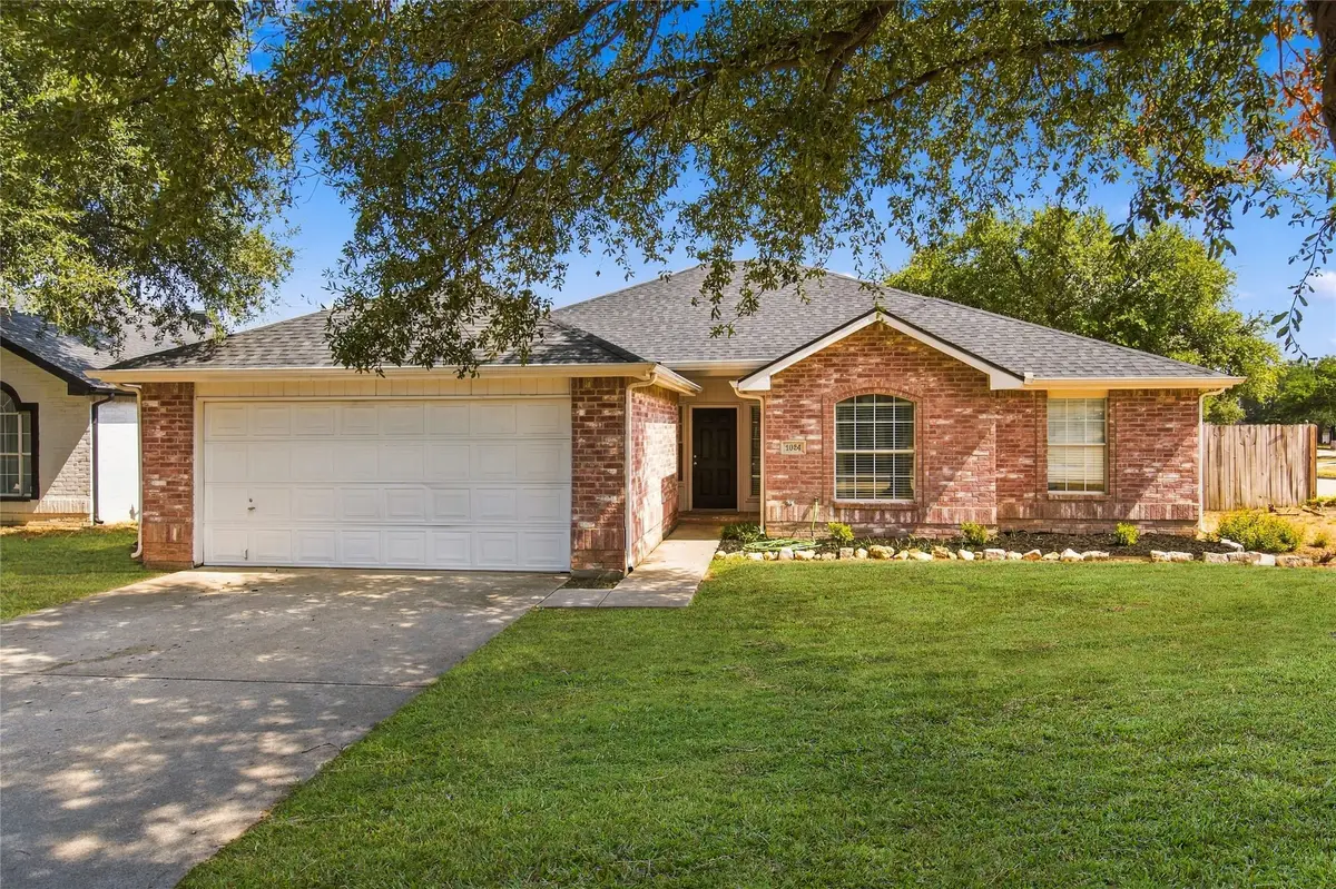1024 Hiawatha Court, Saginaw, TX 76131 - #1