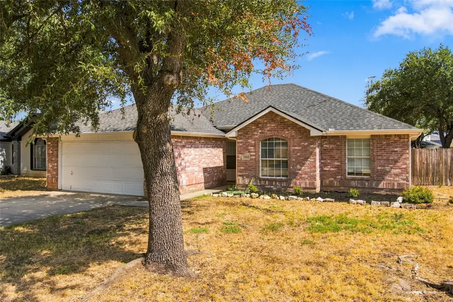 1024 Hiawatha Court, Saginaw, TX 76131 - #3