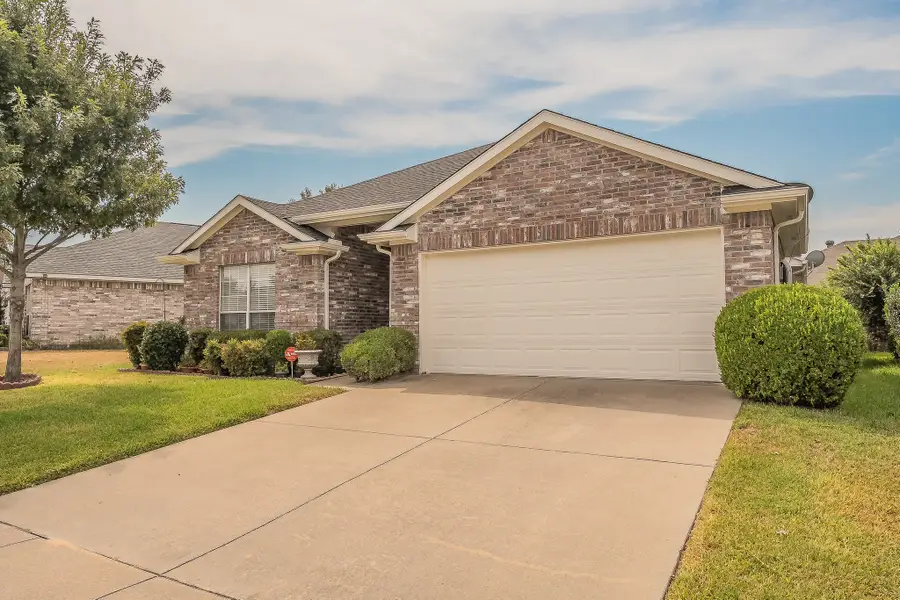 6833 Bluff View Drive, Watauga, TX 76137 - #3