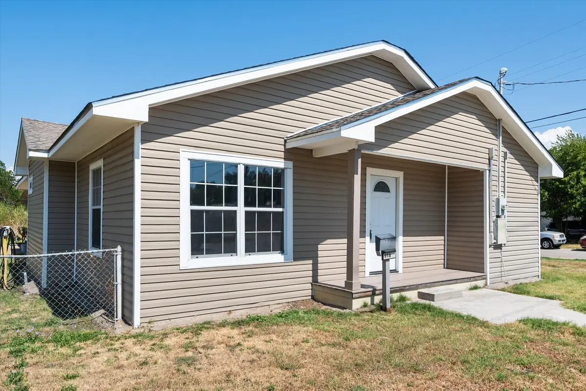 918 Martin Luther King Jr Boulevard, Corsicana, TX 75110 - #1