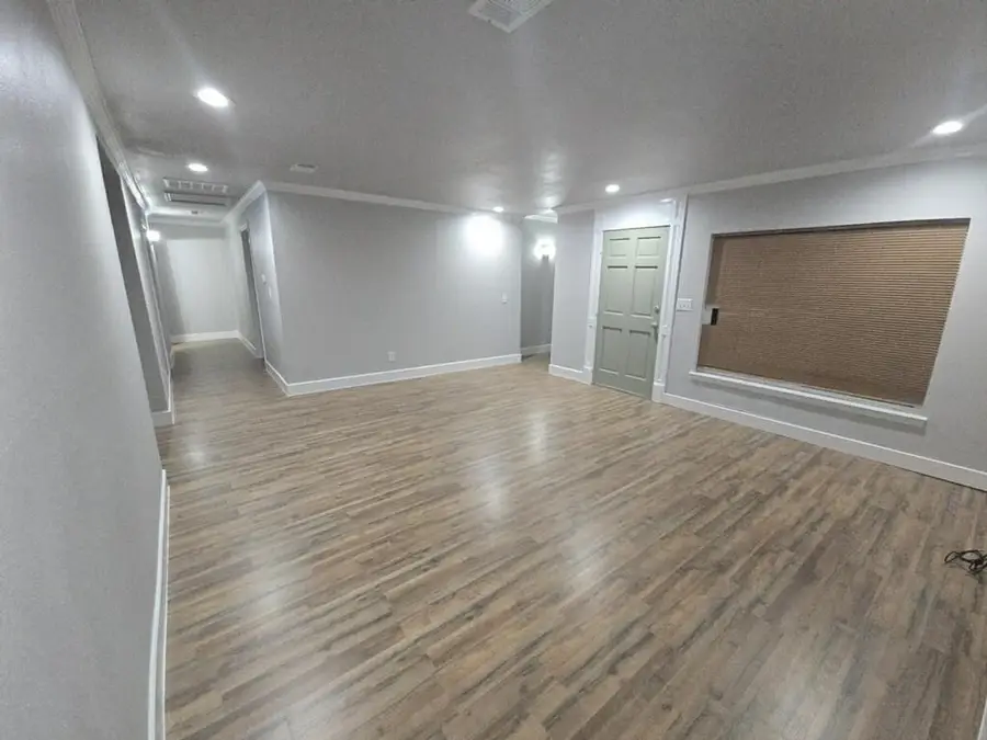 621 E 8th Street, Bonham, TX 75418 - #2
