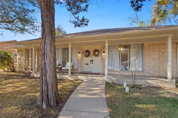 607 Parkwood Circle, Duncanville, TX 75116