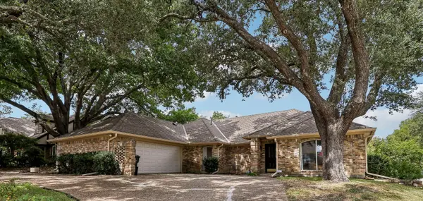 1717 Edgewater Drive, Plano, TX 75075