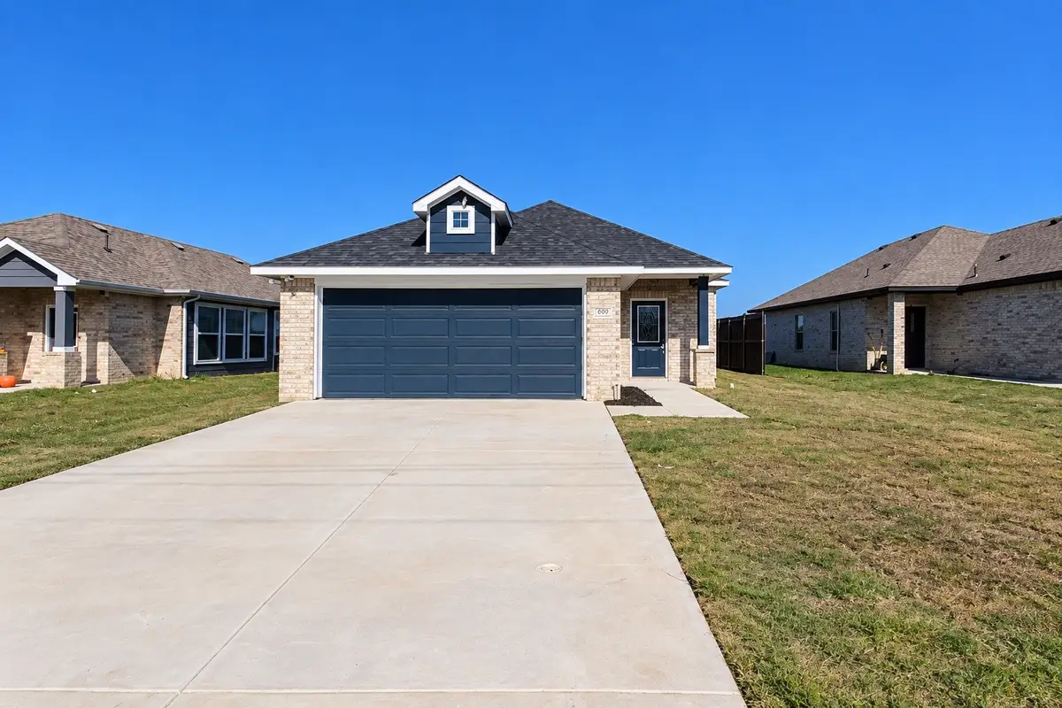 600 N Garrett Avenue, Garrett, TX 75119 - #1