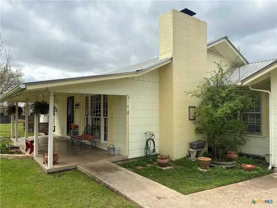 408 S Porter Street, Lampasas, TX 76550 - #3