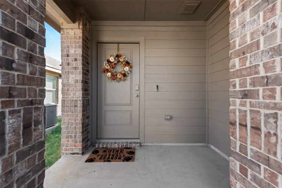 705 Whitecomb Lane, Justin, TX 76247 - #3