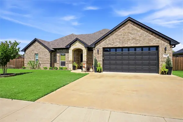 732 Coblestone Circle, Mabank, TX 75147