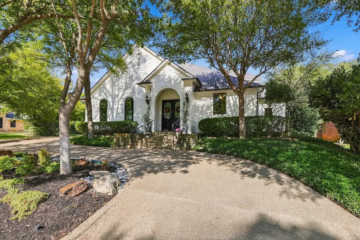 700 Glen Abbey Drive, Mansfield, TX 76063 - #1