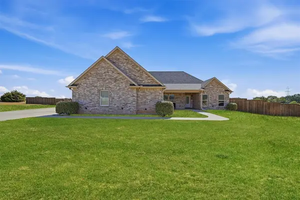 1001 Johnson Trail, Bells, TX 75414