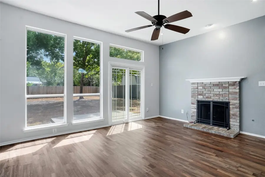 910 York Street, Forney, TX 75126 - #2