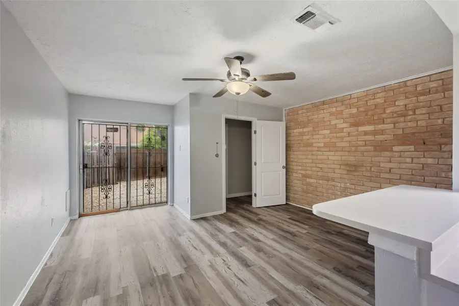 66 W Mountain Creek Drive, Grand Prairie, TX 75052 - #2