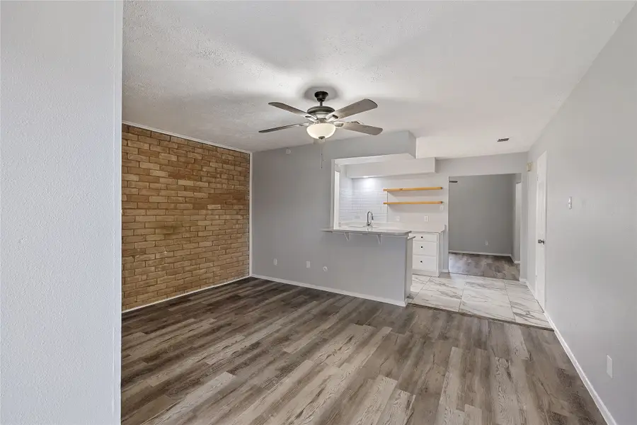 66 W Mountain Creek Drive, Grand Prairie, TX 75052 - #3