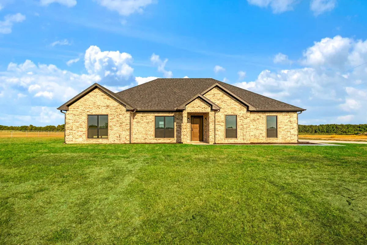461 S Fm 196, Blossom, TX 75416 - #1