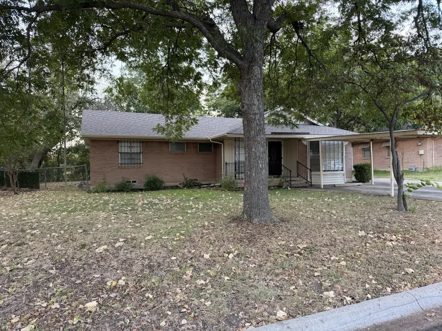 924 Monterey Drive, Denton, TX 76209 - #3
