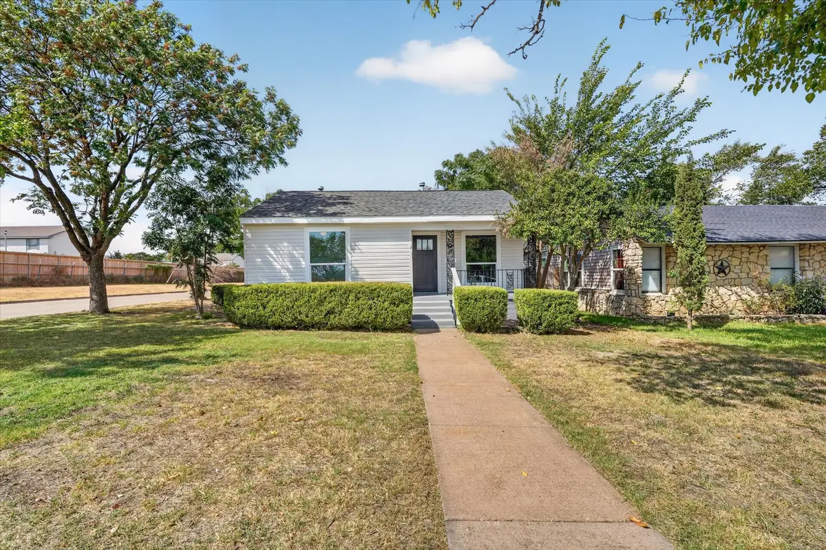 4044 Stanley Avenue, Fort Worth, TX 76110 - #1