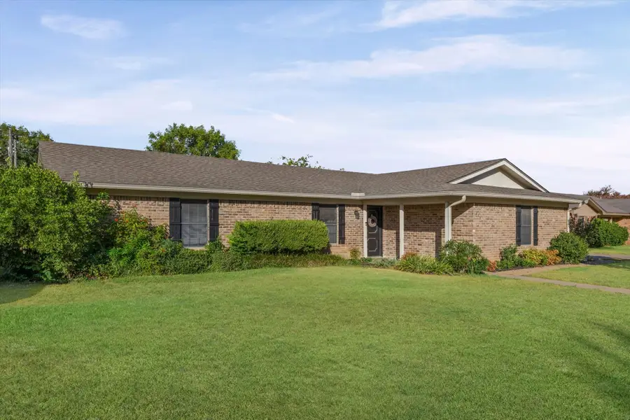 213 Travis Lane, Hewitt, TX 76643 - #2