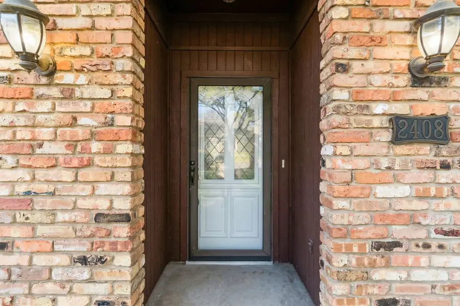 2408 Castle Street, Irving, TX 75038 - #2
