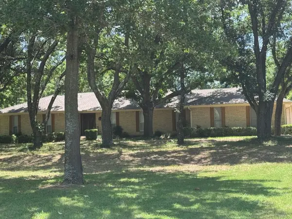 8260 Tudor Lane, Argyle, TX 76226