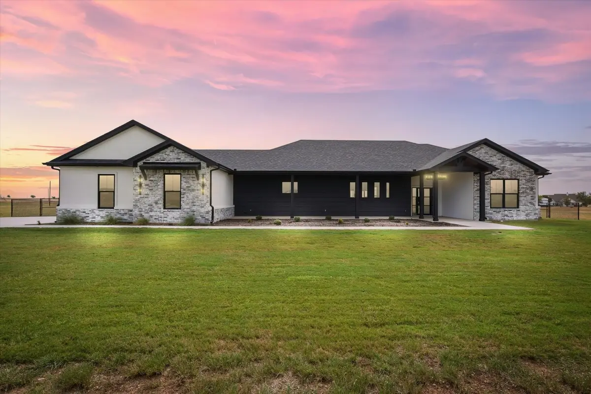 611 Willow Moon Ranch, Crawford, TX 76638 - #1