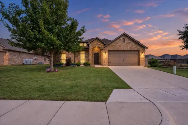 537 Zachary Drive, Weatherford, TX 76087