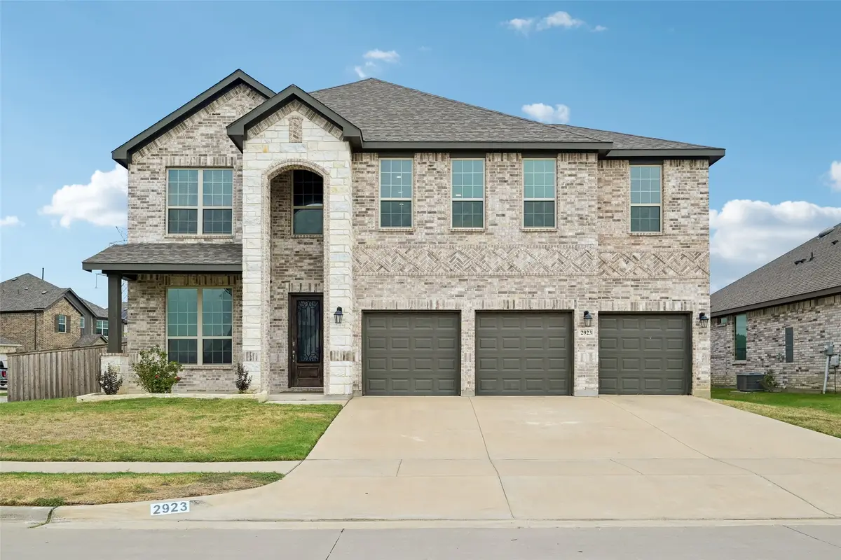 2923 Grand Lookout Lane, Arlington, TX 76001 - #1