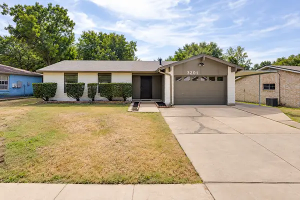3201 Winderemere Drive, Arlington, TX 76014