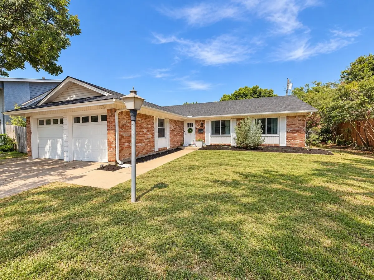 2701 Briarcliff Drive, Irving, TX 75062 - #1