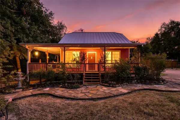 207 Commerce Street, Cumby, TX 75433