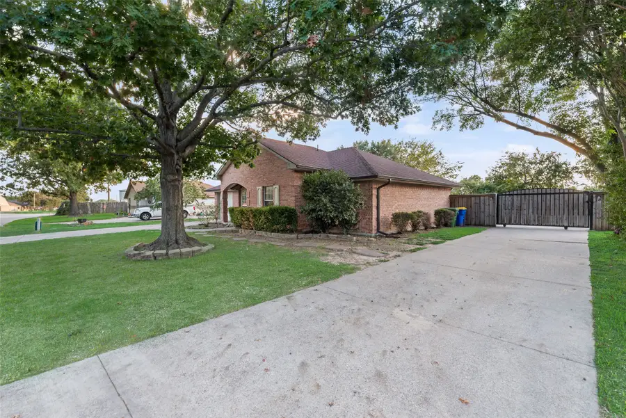 203 Creekstone Court, Seagoville, TX 75159 - #2
