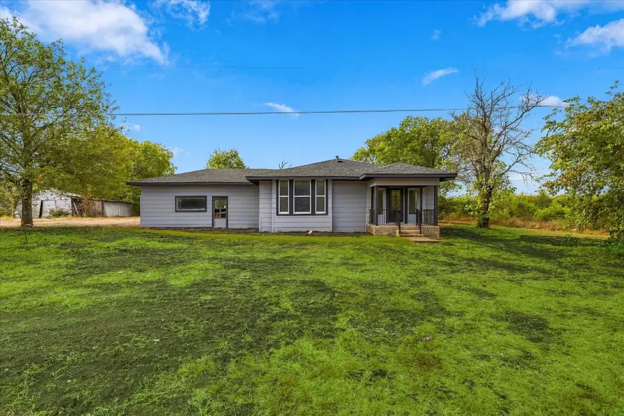 401 S Gardner Street, Whitewright, TX 75491 - #2