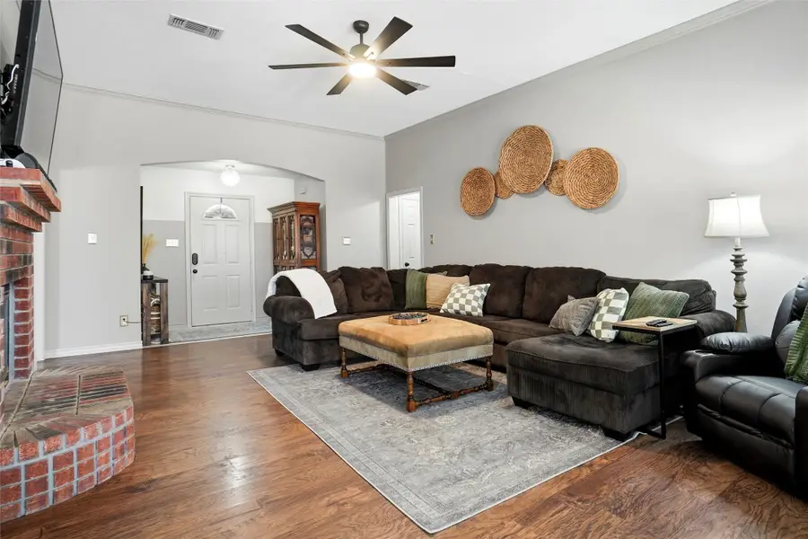 414 Madison Place, Ponder, TX 76259 - #2