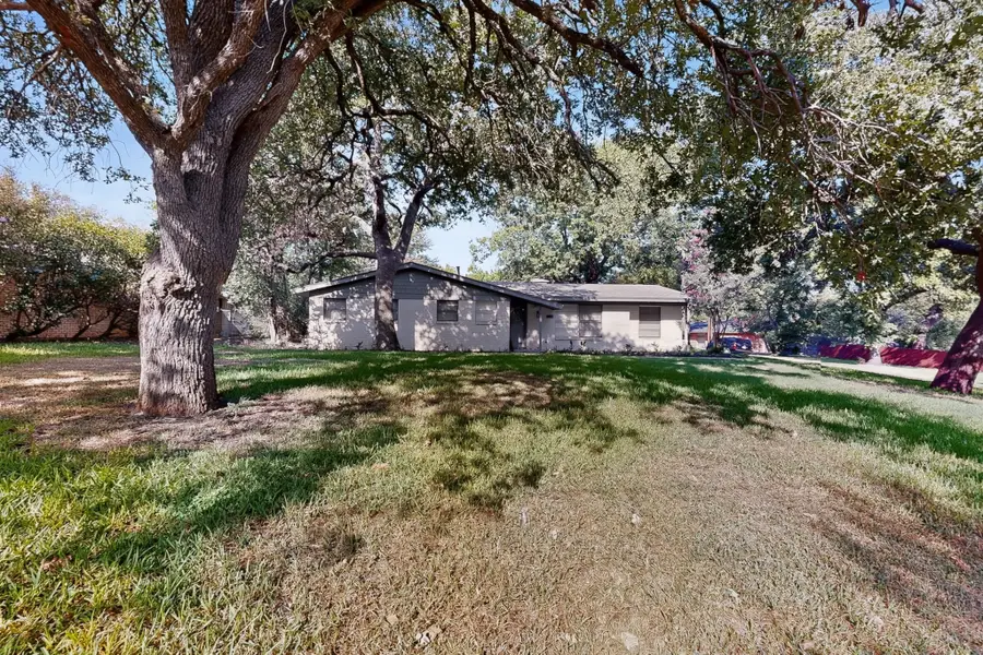 341 Arcadia Street, Hurst, TX 76053 - #2