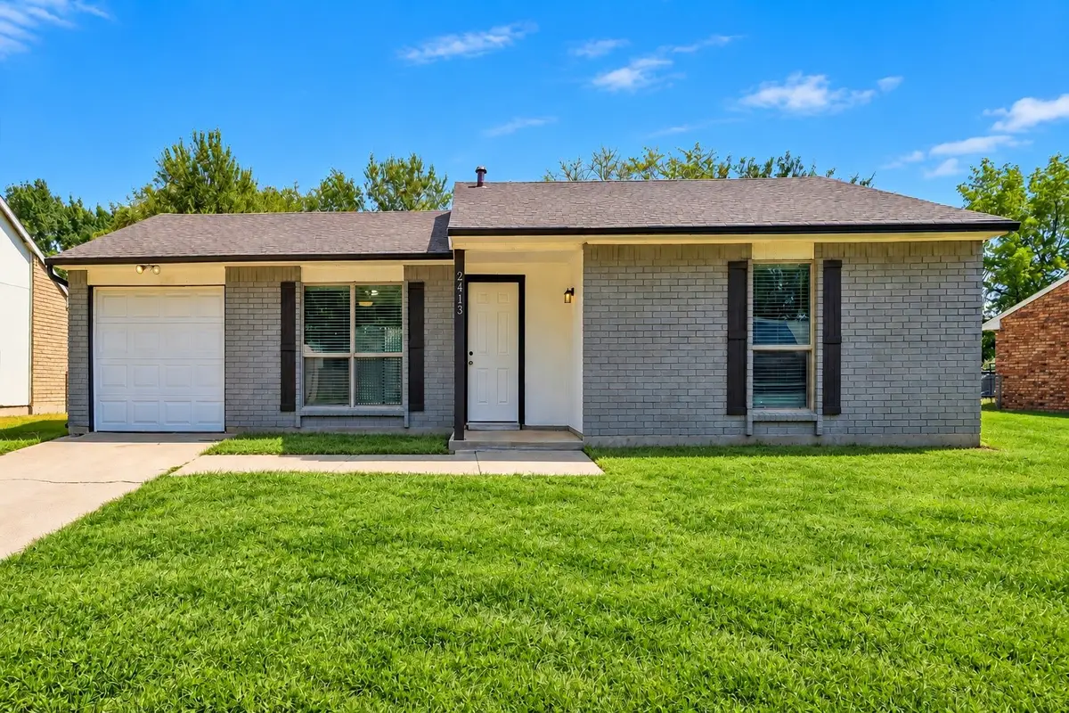2413 Navasota Circle, Fort Worth, TX 76131 - #1
