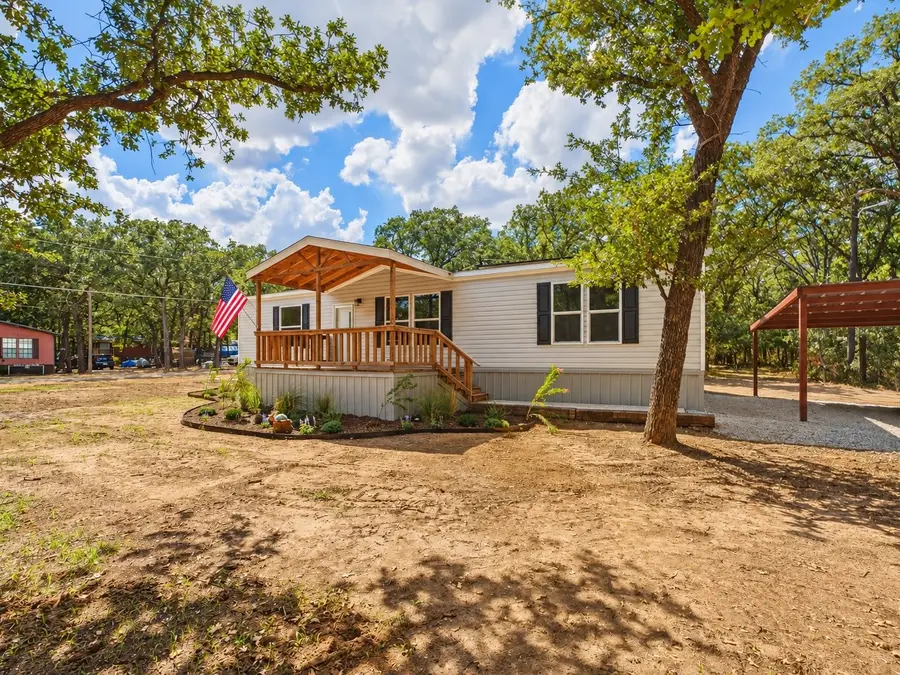106 Summers Circle, Azle, TX 76020 - #2