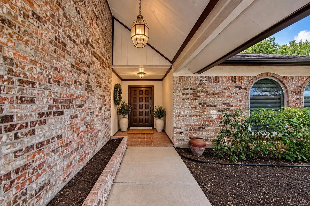 3824 Sugar Ridge Road, Fort Worth, TX 76133 - #1