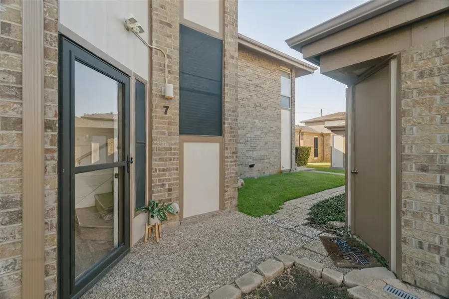 7 Dewberry Court, Bedford, TX 76021 - #2